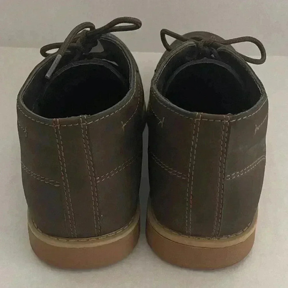 Levi's Men's 8.5 M Brown Suede Chukka Boots – Lace-Up Ankle Style - Picture 10 of 10